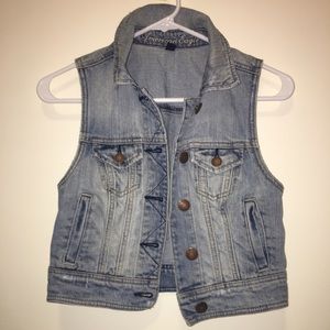 American Eagle jean vest